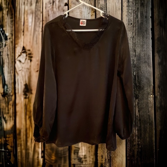 New! Zig Zag Stripe Boutique Blouse - Picture 2 of 4